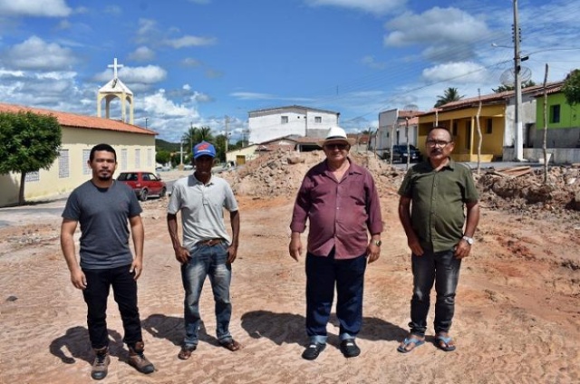 Prefeitura de Assunção do Piauí inicia obra para construção de mercado público
